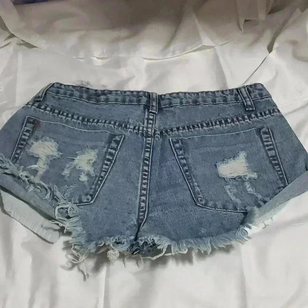 Signature 8 jean shorts